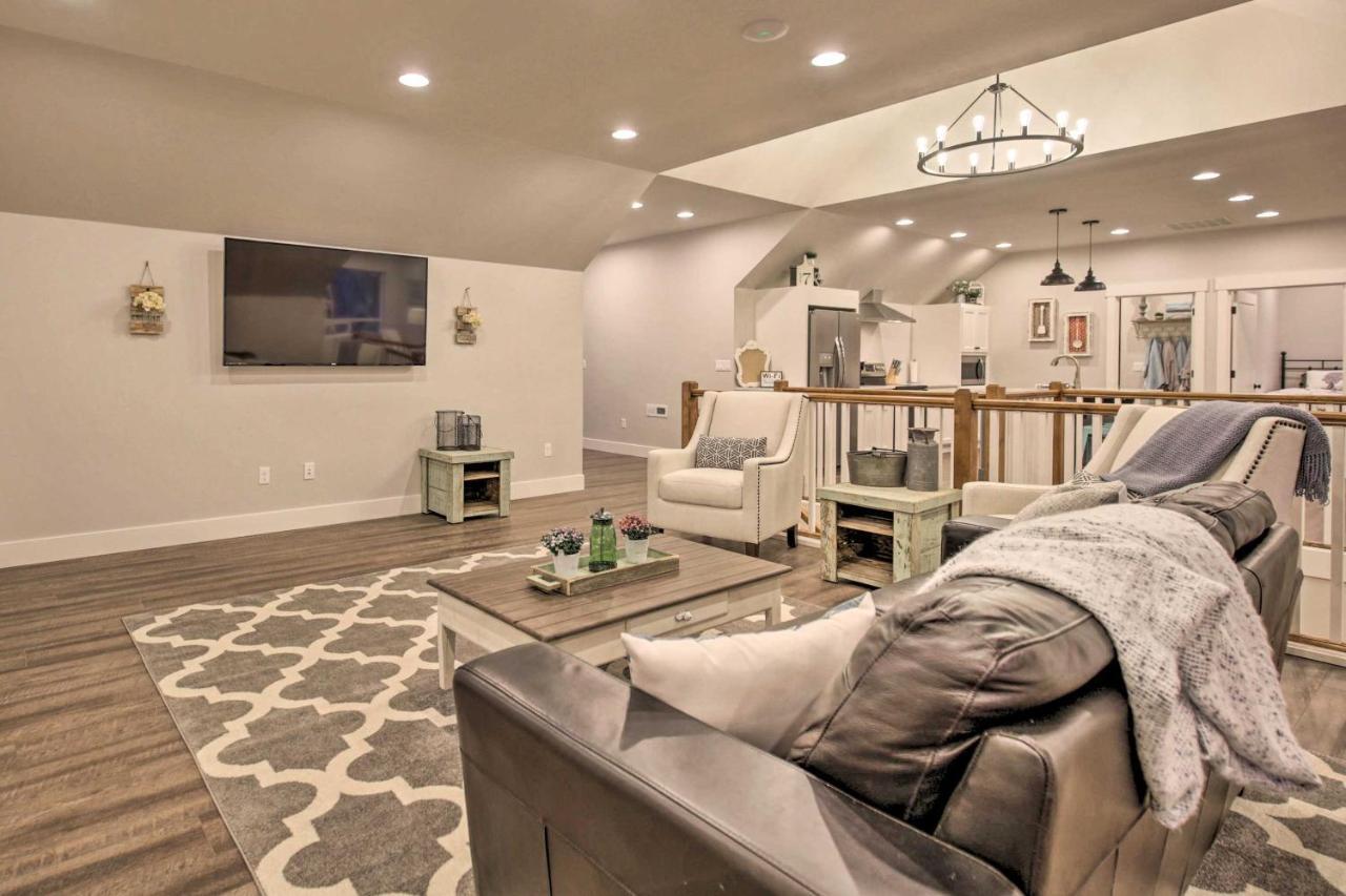 Chic Farmhouse With Creek In Heart Of Wine Country! マクミンヴィル エクステリア 写真